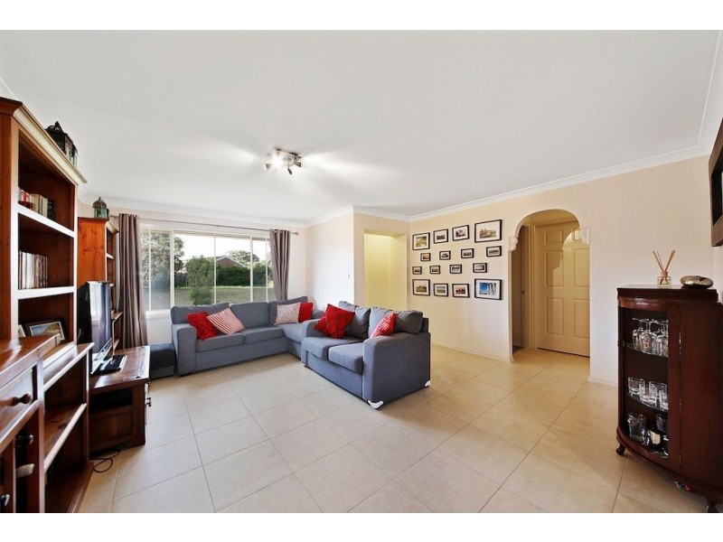 35B Larapinta Crescent, St Helens Park NSW 2560