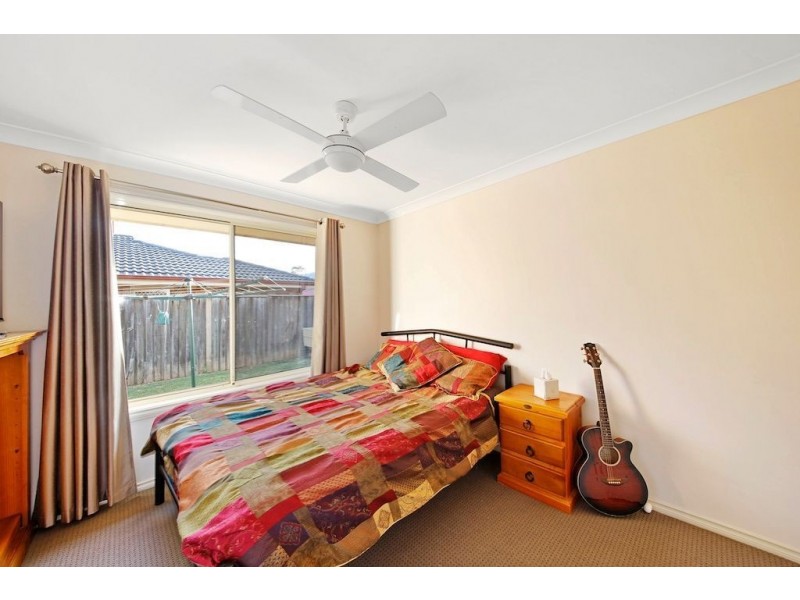 35B Larapinta Crescent, St Helens Park NSW 2560