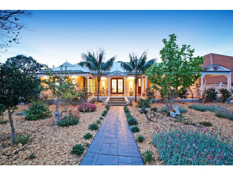12 Gracemere Place, Glen Alpine NSW 2560