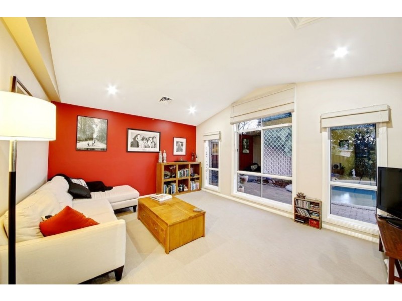 12 Clydebank Crescent, Glen Alpine NSW 2560