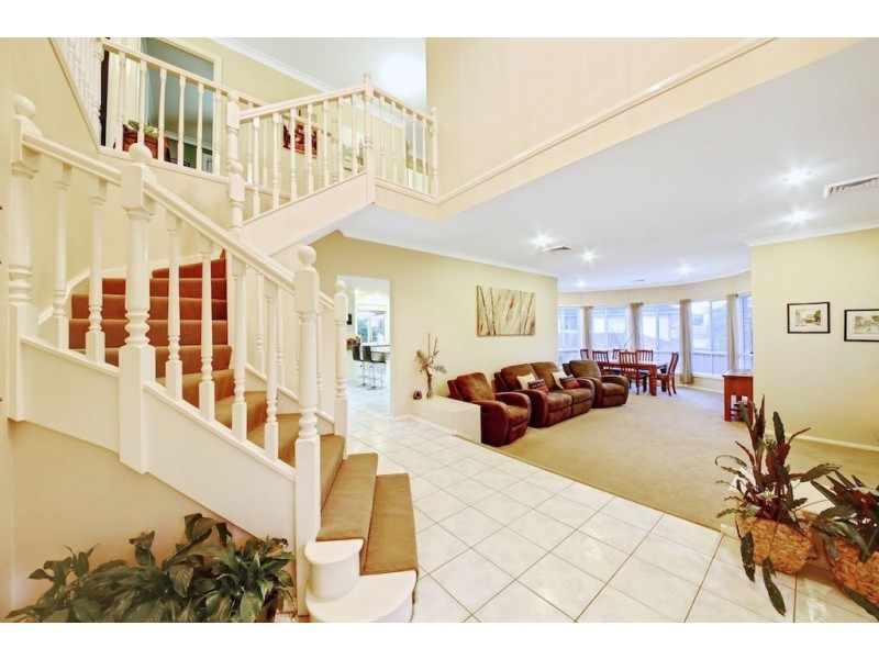 12 Clydebank Crescent, Glen Alpine NSW 2560