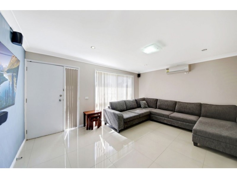 98 Dobell Road, Eagle Vale NSW 2558