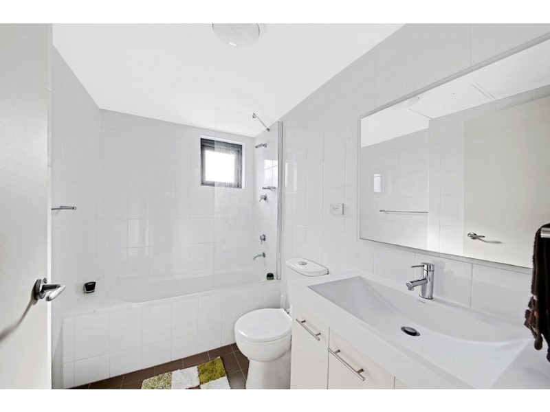 28D/541 Pembroke Road, Leumeah NSW 2560