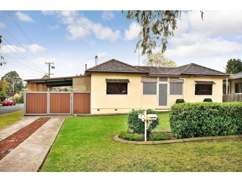2 Cuthel Place, Campbelltown NSW 2560