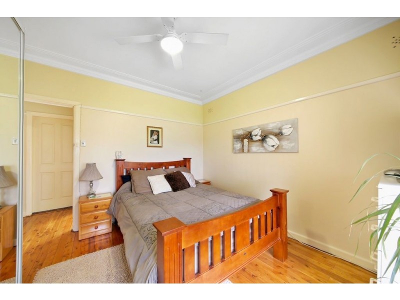 2 Cuthel Place, Campbelltown NSW 2560