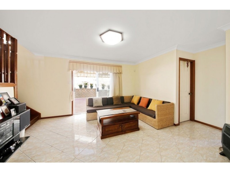 60 Nepean Towers Avenue, Glen Alpine NSW 2560