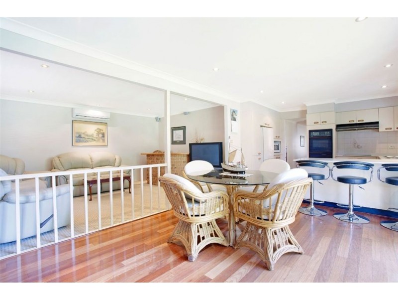 5 Hispano Place, Ingleburn NSW 2565