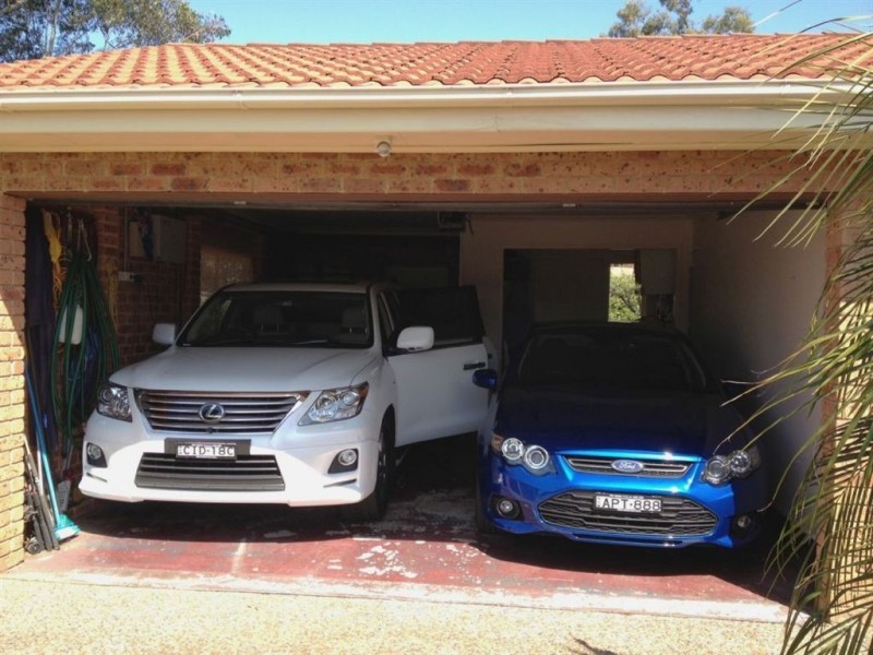 5 Hispano Place, Ingleburn NSW 2565