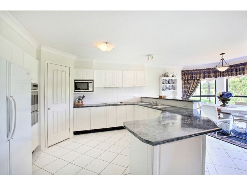 15 Glenavon Place, Glen Alpine NSW 2560