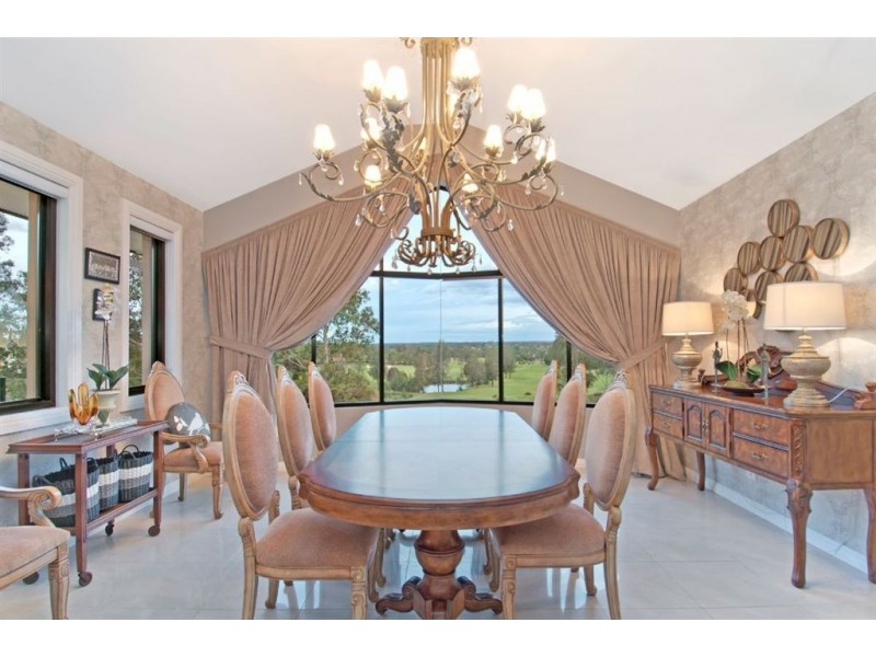 23 Strathwallen Close, Macquarie Links NSW 2565