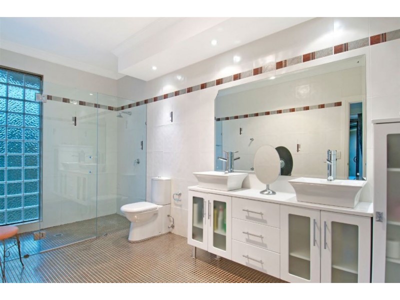 23 Strathwallen Close, Macquarie Links NSW 2565