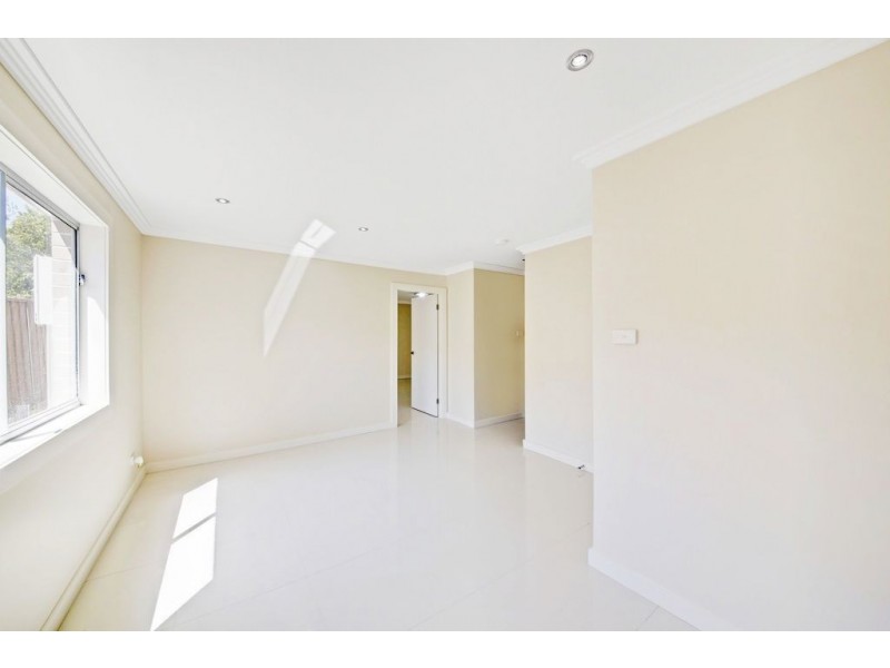 5 Fernhill Place, Glen Alpine NSW 2560