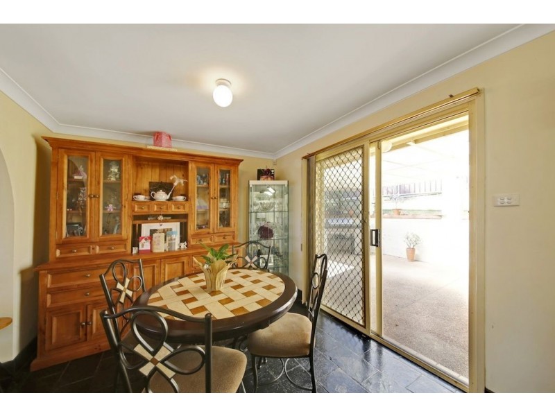 51 Diamontina Avenue, Kearns NSW 2558