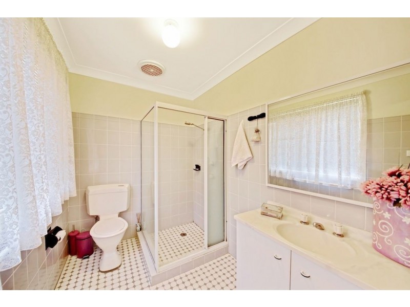 51 Diamontina Avenue, Kearns NSW 2558