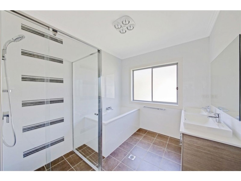 5A Fernhill Place, Glen Alpine NSW 2560