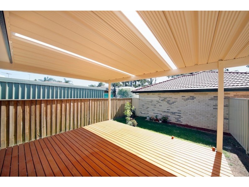 2/39 Surrey Street, Minto NSW 2566