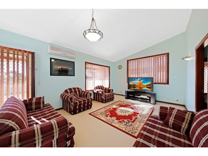 68 Glen Alpine Drive, Glen Alpine NSW 2560