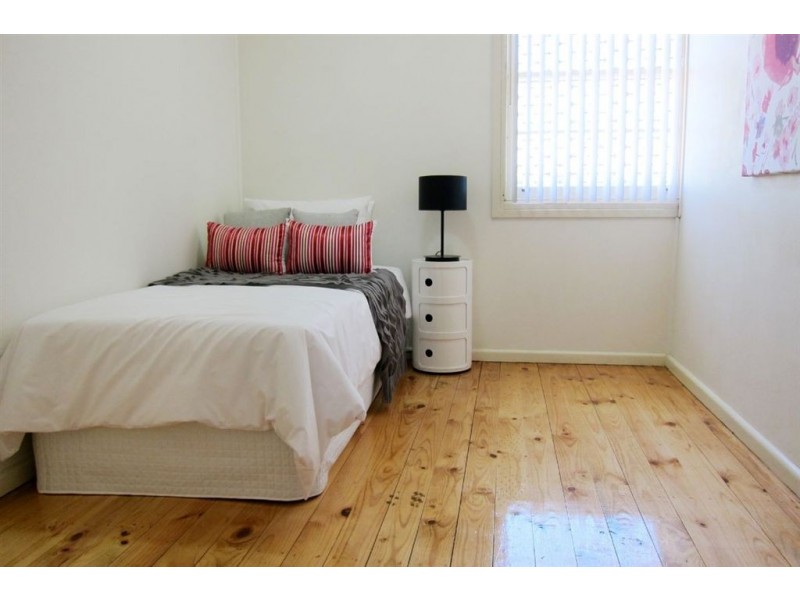 70 Carrington Circuit, Leumeah NSW 2560