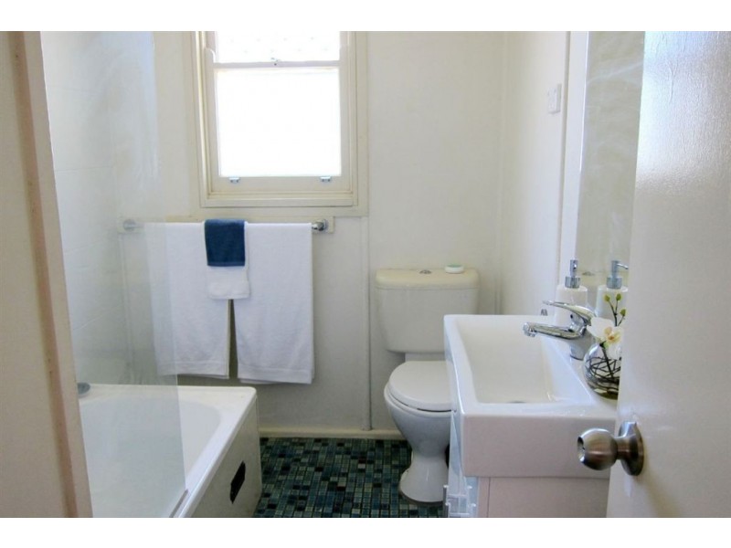 70 Carrington Circuit, Leumeah NSW 2560