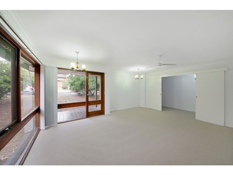 1 Wegg Place, Ambarvale NSW 2560