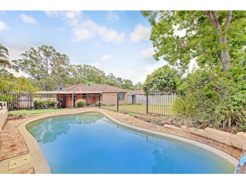 10 Euclase Place, Eagle Vale NSW 2558
