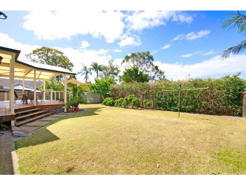 16 MacIntyre Crescent, Ruse NSW 2560