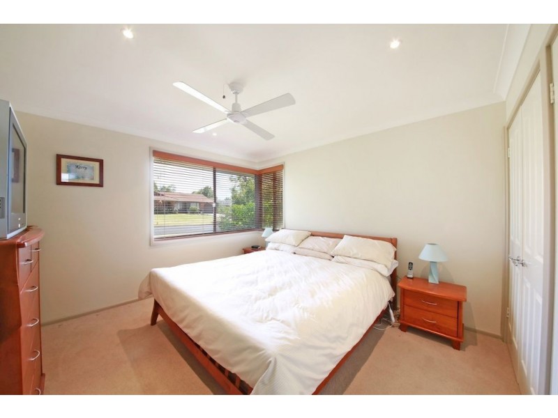 16 MacIntyre Crescent, Ruse NSW 2560
