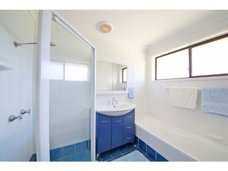 16 MacIntyre Crescent, Ruse NSW 2560