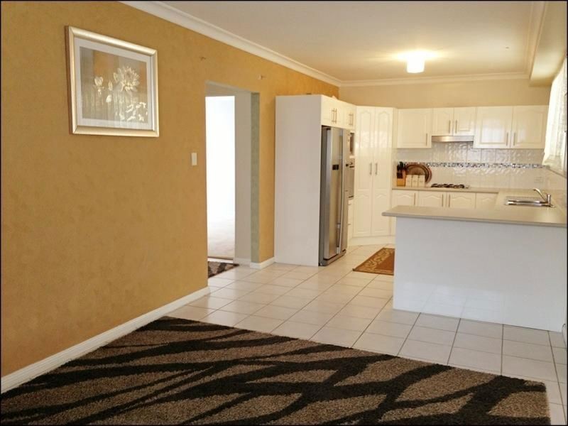 1B Clydesdale Drive, Blairmount NSW 2559