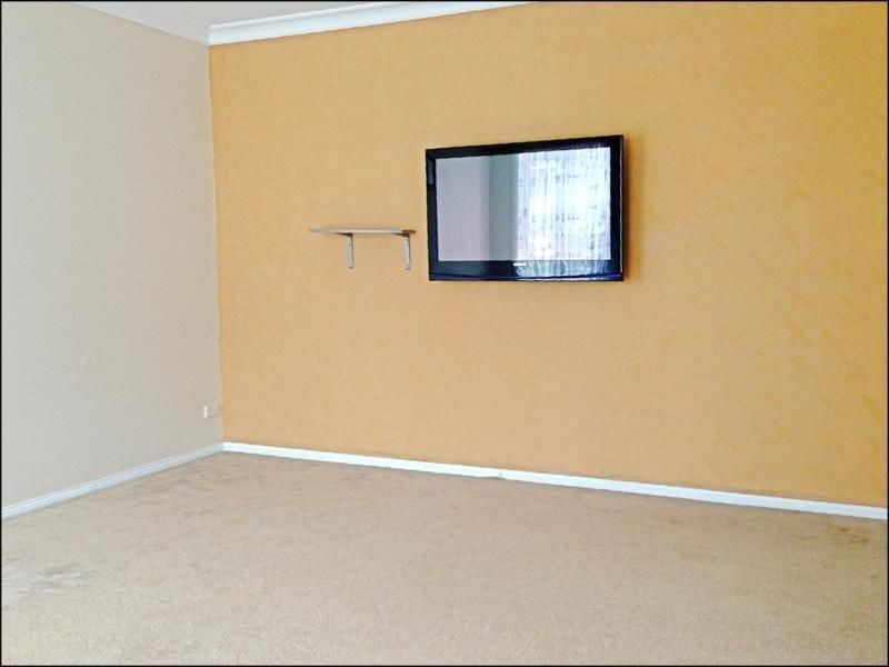 1B Clydesdale Drive, Blairmount NSW 2559