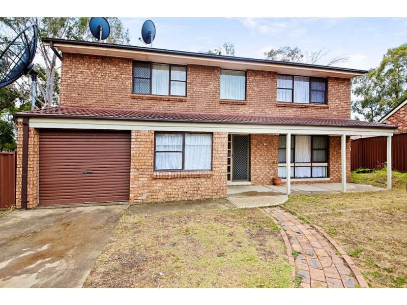 19 Glen Eagles Place, St Andrews NSW 2566