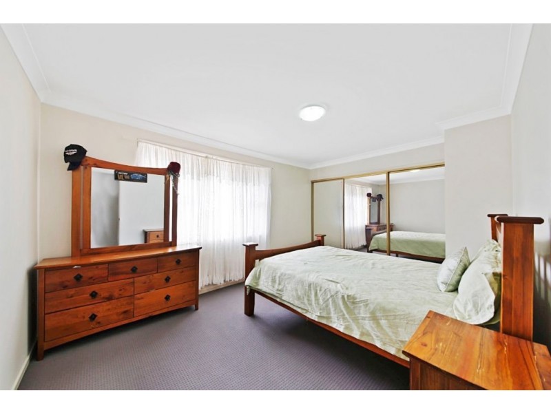 19 Glen Eagles Place, St Andrews NSW 2566