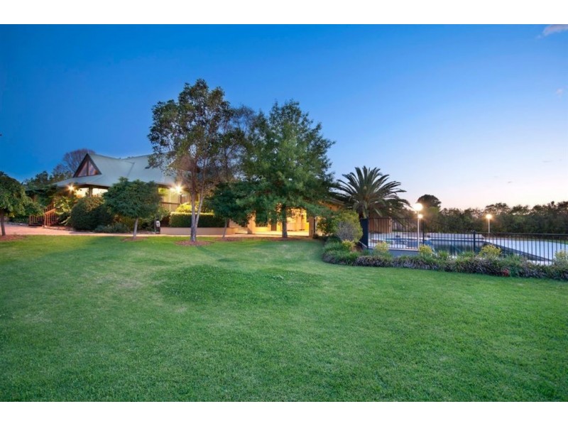 10 Upfield Lane, Catherine Field NSW 2557