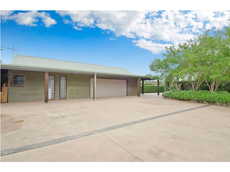 10 Upfield Lane, Catherine Field NSW 2557