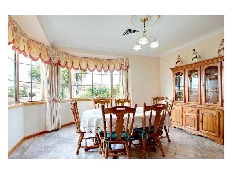 50 Claremont Circuit, Glen Alpine NSW 2560