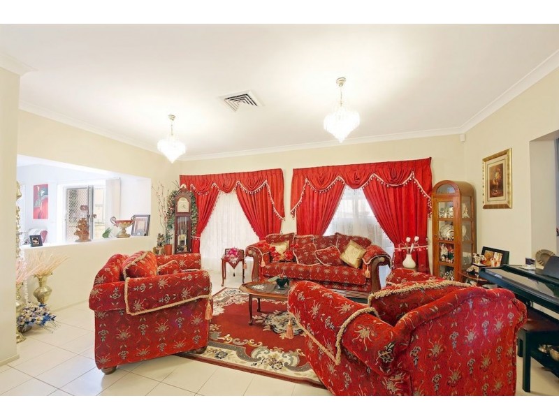 40 Paley Street, Campbelltown NSW 2560