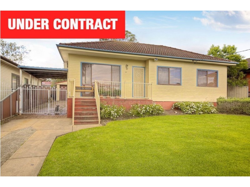 40 Waminda Avenue, Campbelltown NSW 2560