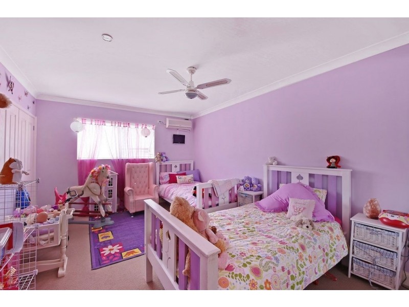 54 Donalbain Circuit, Rosemeadow NSW 2560