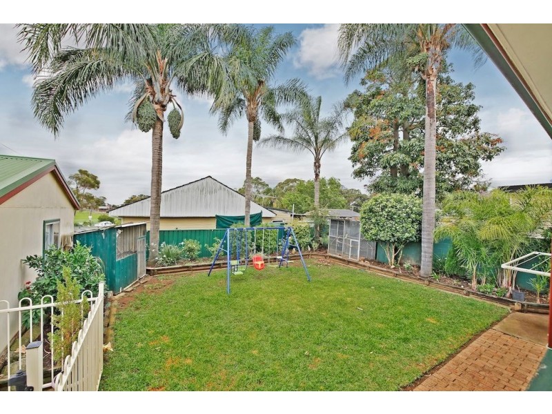 2 Albury Avenue, Campbelltown NSW 2560