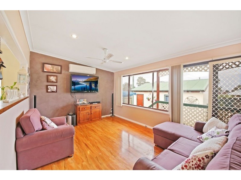 2 Albury Avenue, Campbelltown NSW 2560