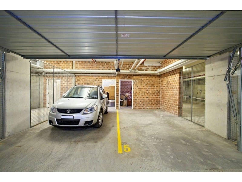 5/31-35 Chamberlain Street, Campbelltown NSW 2560