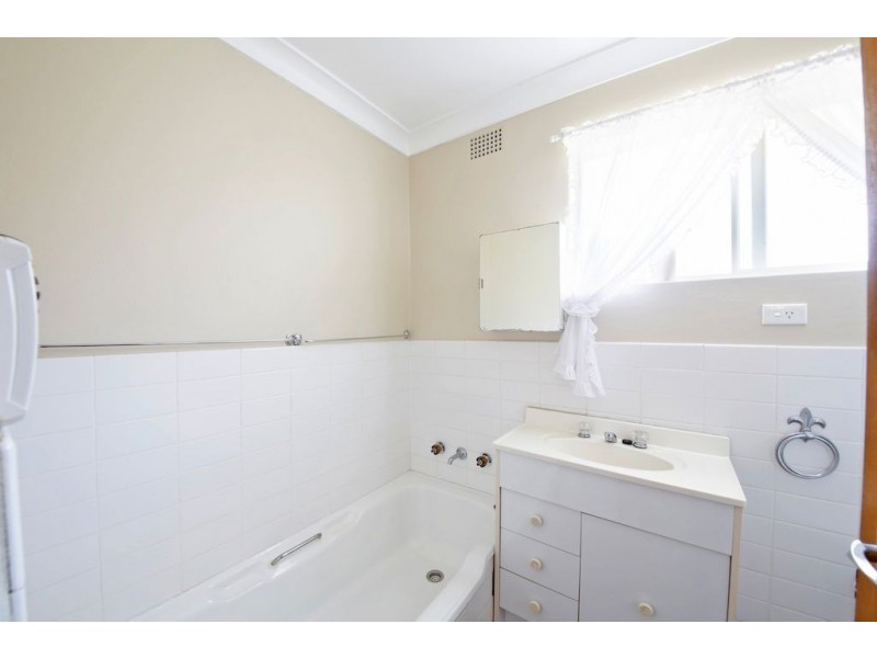 9/7 Reddall Street, Campbelltown NSW 2560