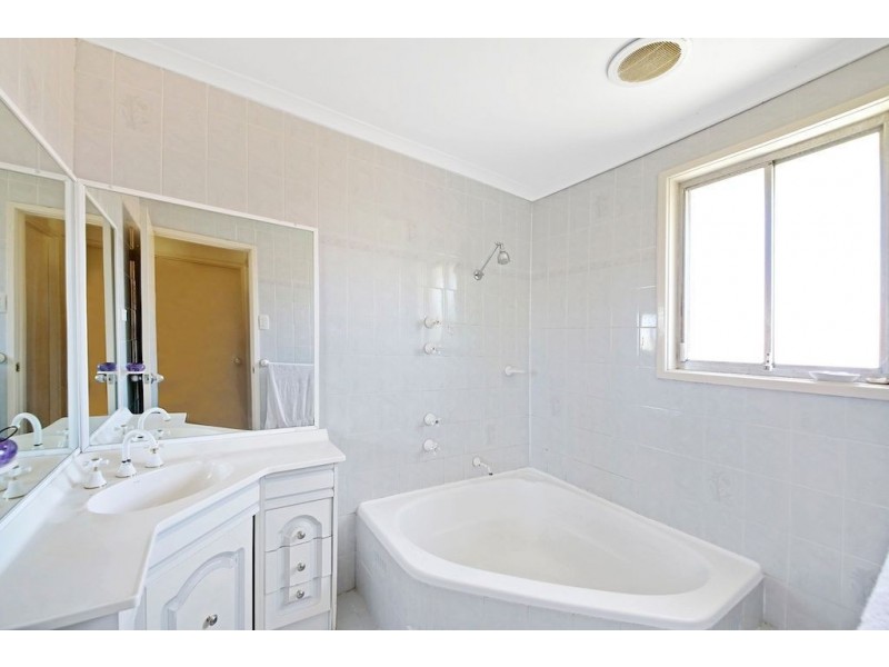 15 Townson Avenue, Leumeah NSW 2560