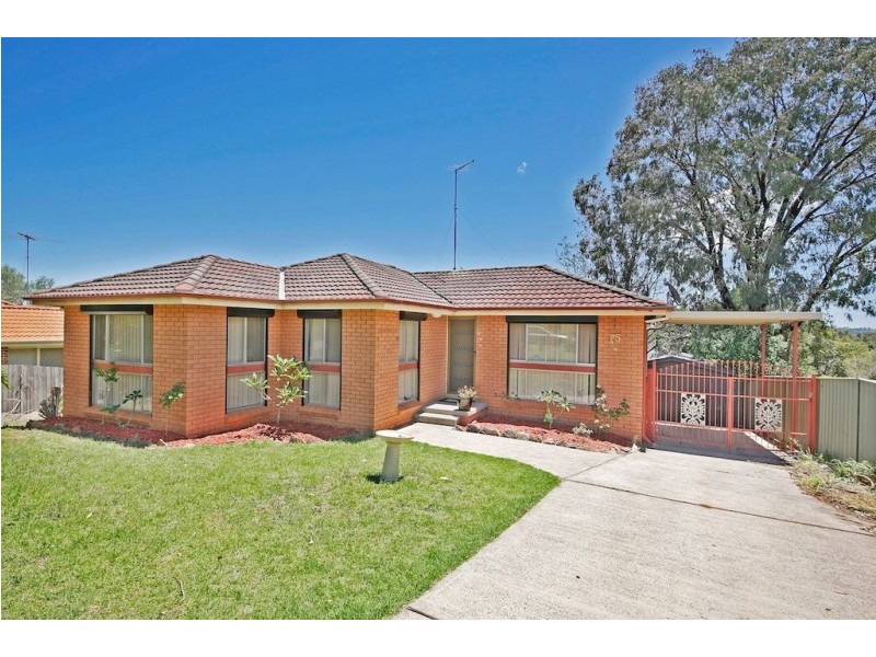 15 Townson Avenue, Leumeah NSW 2560