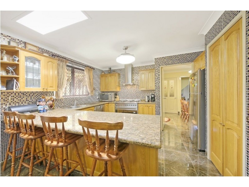 52 Queenscliff Drive, Woodbine NSW 2560