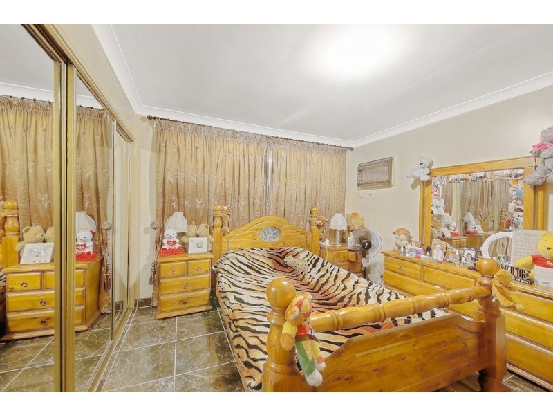 52 Queenscliff Drive, Woodbine NSW 2560