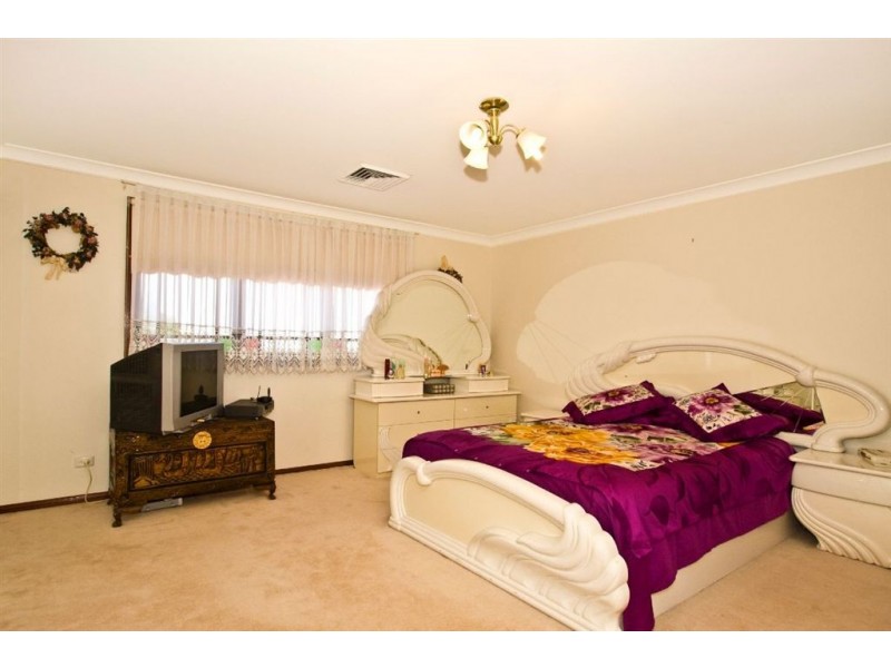 85 Abington Crescent, Glen Alpine NSW 2560