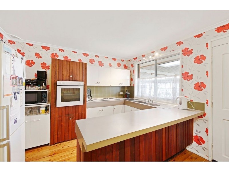 11 Bathurst Street, Leumeah NSW 2560