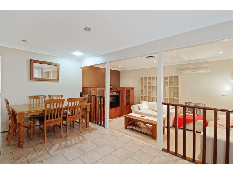 15 Whorlong Street, St Helens Park NSW 2560