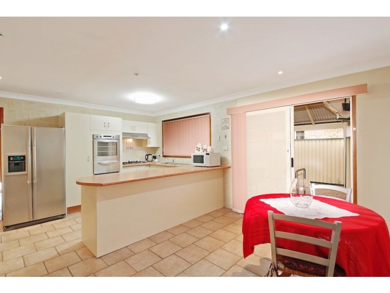 15 Whorlong Street, St Helens Park NSW 2560
